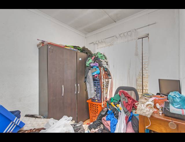 3 BEDROOM HOUSE FOR SALE IN COSMO CITY